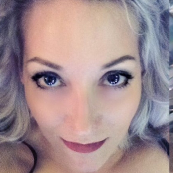 Posh Ambassador - Picture 2 of 8